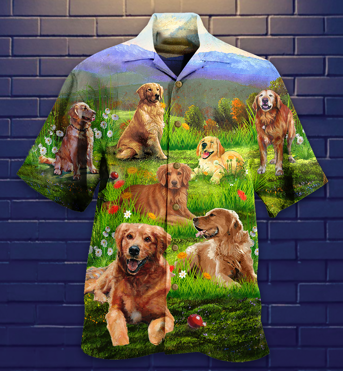 Golden Retriever Love Play The Beautiful Grass - Hawaiian Shirt