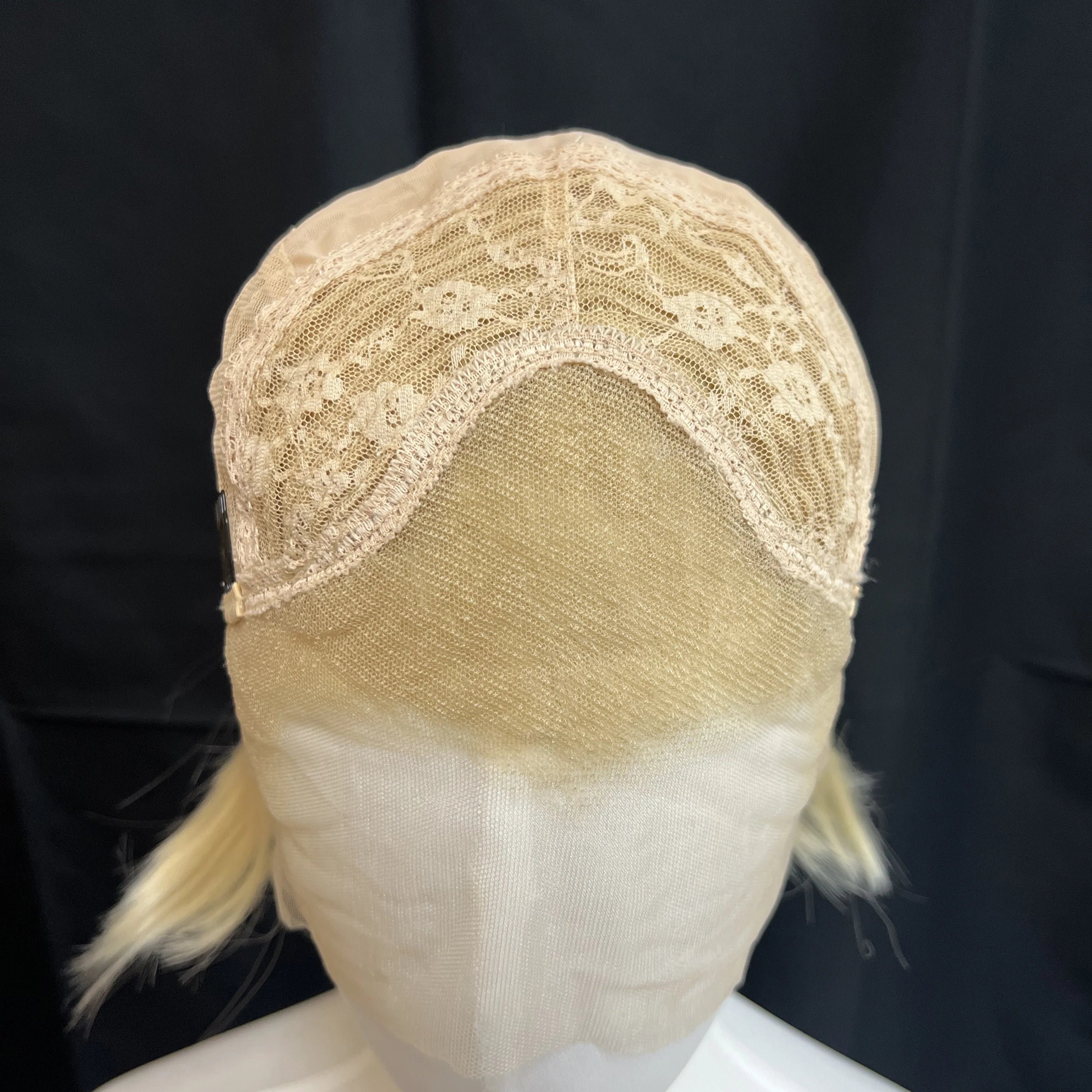 Ashely Short Blonde Synthetic Lace Wigs 13*4 Lace Front Wig for Man Nature Hairline High Temperature Fibers Boy Cosplay Wig